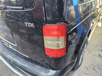 Volkswagen Caddy çıkma sağ stop camı
