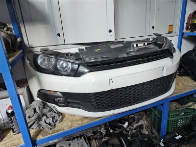 Volkswagen Scirocco çıkma ön tampon beyaz