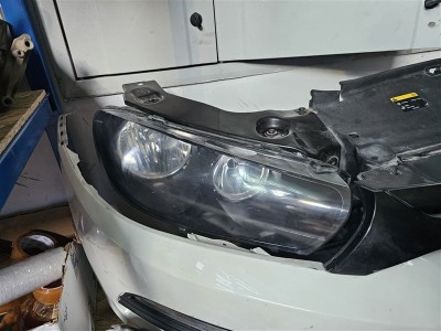Volkswagen Scirocco çıkma sağ ön far