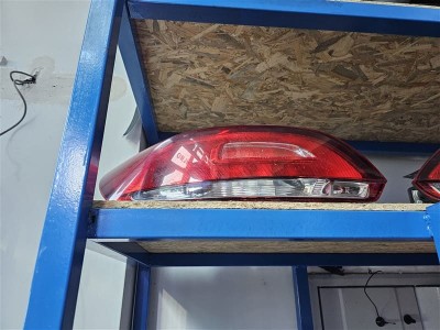 Volkswagen Scirocco çıkma sol stop camı