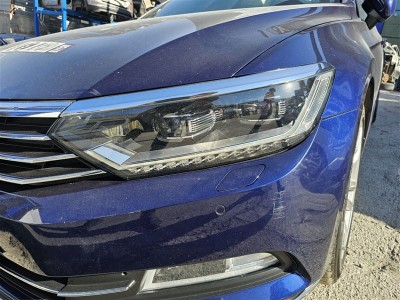 Volkswagen Passat B8 çıkma ön sol led far