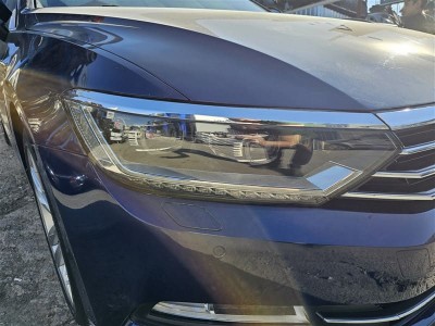 Volkswagen Passat B8 çıkma ön sağ led far