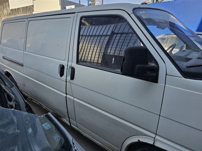 Volkswagen Transporter T4 çıkma sağ ön kapı beyaz