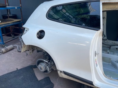 VOLKSWAGEN SCİROCCO 2012 KOMPLE ŞASE MEVCUTTUR İSTENEN TARAF VERİLİR