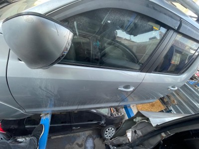 2012 volkswagen amarok sol ön soför kapısı çıkma orjınal