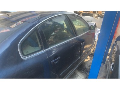 volkswagen passat b5.5 şağ ön kapı