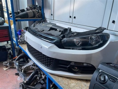 Volkswagen scirocco çıkma sol sis lambası